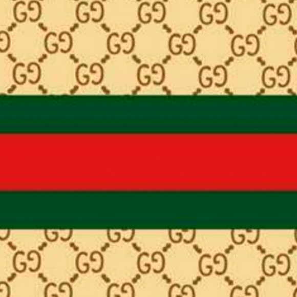 Gucci, Fila, Lacoste,  Men's wear - Picture 2 of 4